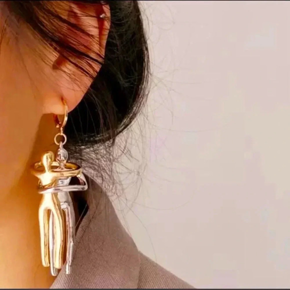 Anthropologie Jewelry - Anthropologie Lovers Small Embrace Earrings